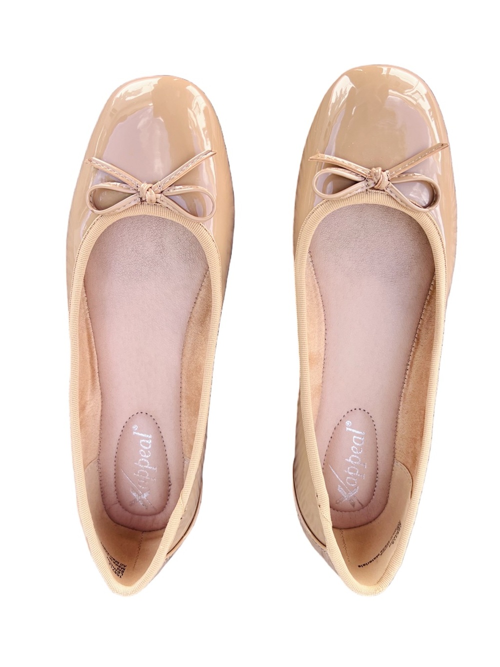 Xappeal Women's Patent Ballet Bow Nude Flats Size 8 EUC